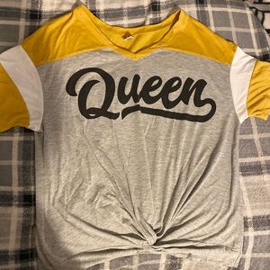 Yellow graphic tee shirt size 1x💛